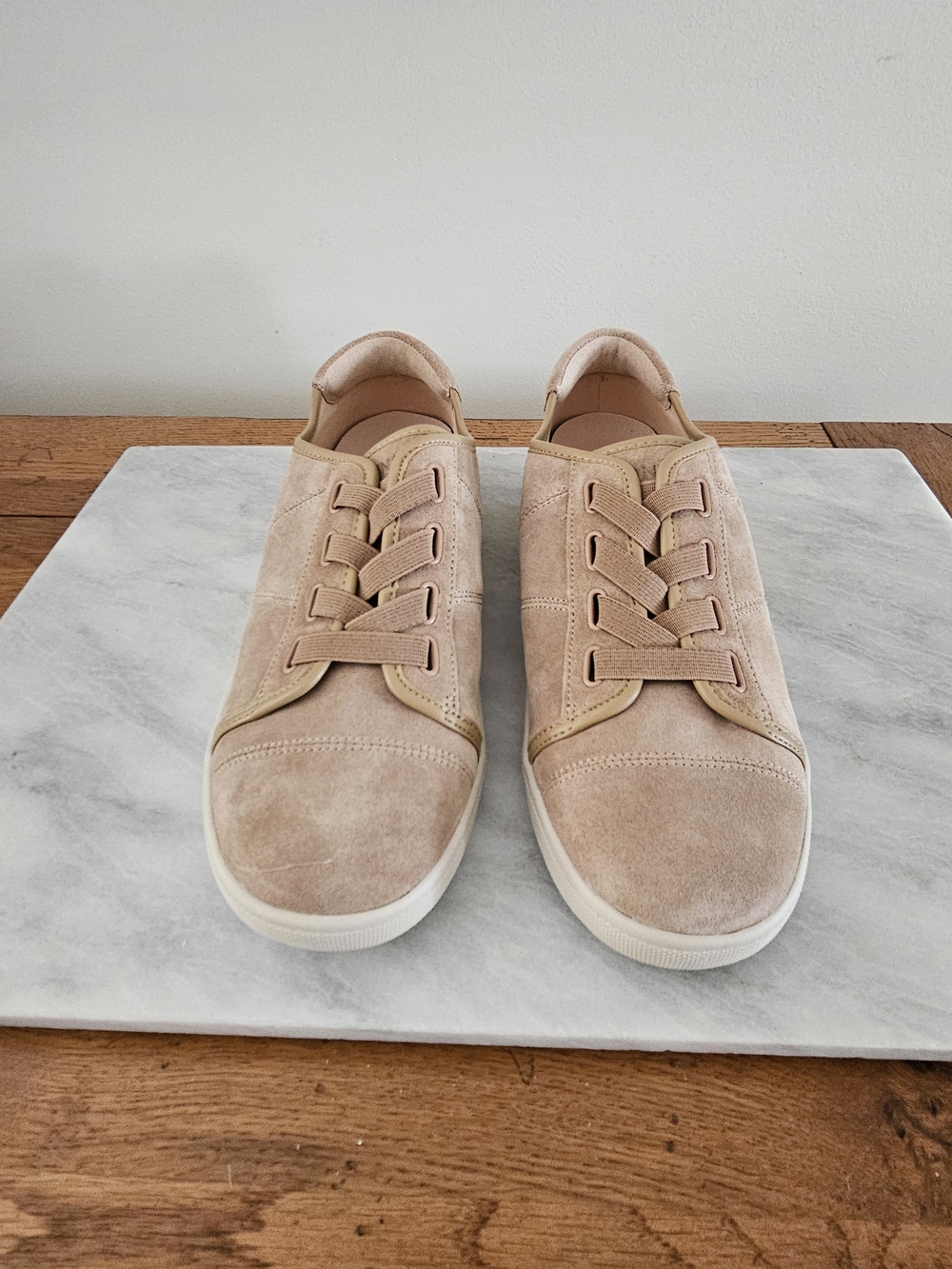 Vionic Women's Suede Sneaker in Light Tan